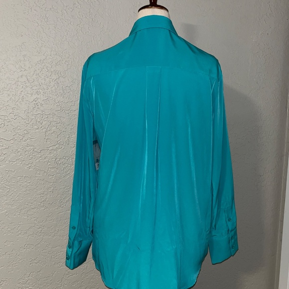 Women's Nine West Drapey Button Down Shirt - Picture 5 of 9